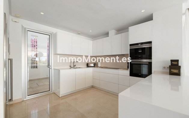 Wiederverkauf - Freistehende Villa - Marbella - Río Real