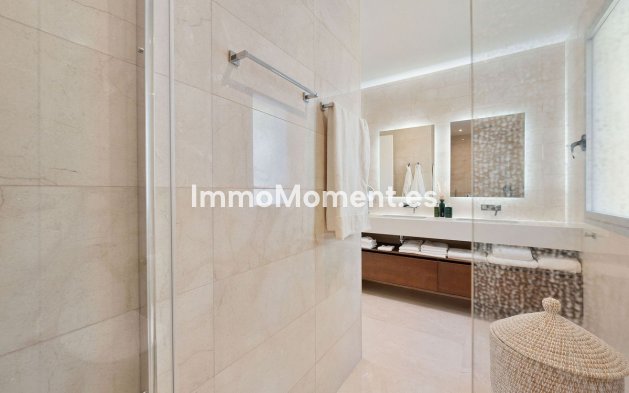 Wiederverkauf - Freistehende Villa - Marbella - Río Real