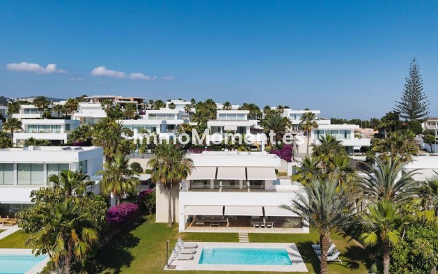 Wiederverkauf - Freistehende Villa - Marbella - Río Real