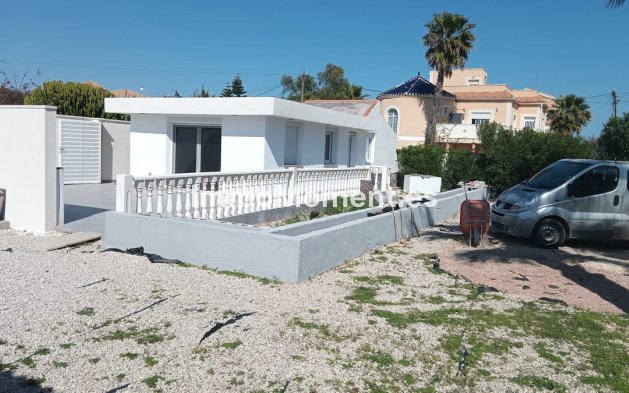 Reventa - Villa independiente - Orihuela - Lomas de Cabo Roig