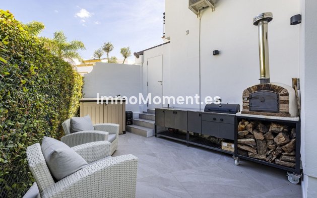 Resale - Detached villa - Estepona - Estepona Centro