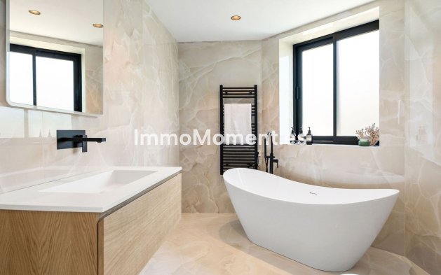 Resale - Detached villa - Estepona - Bel Air