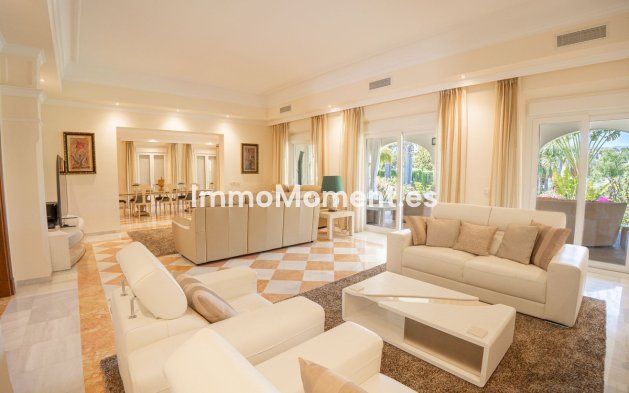 Wiederverkauf - Freistehende Villa - Estepona  - New Golden Mile