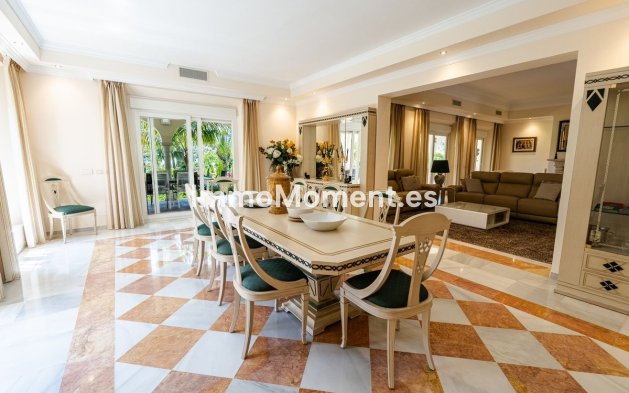 Wiederverkauf - Freistehende Villa - Estepona  - New Golden Mile