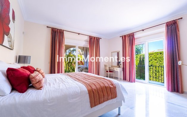 Wiederverkauf - Freistehende Villa - Estepona  - New Golden Mile