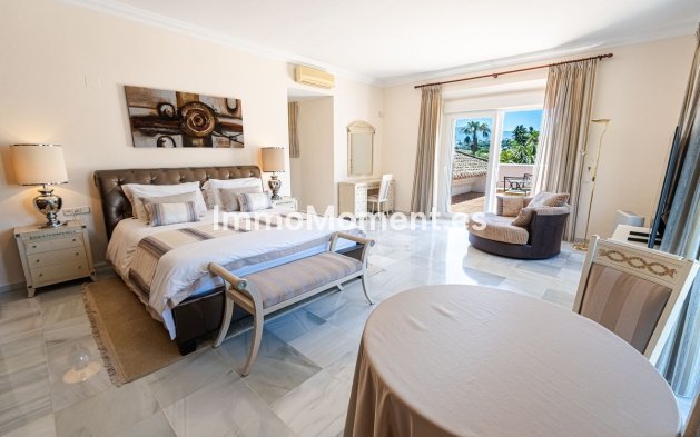Wiederverkauf - Freistehende Villa - Estepona  - New Golden Mile
