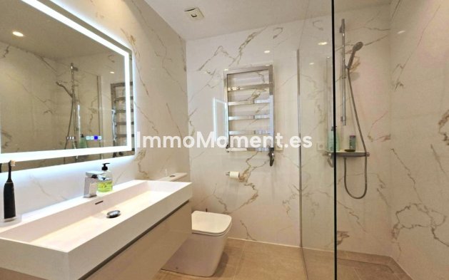 Resale - Apartment - Mijas - Calahonda