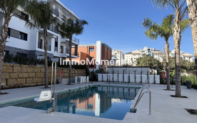 Wiederverkauf - Wohnung - Estepona  - Estepona Centro