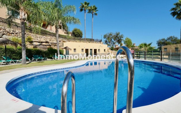 Wiederverkauf - Wohnung - Marbella - La Mairena