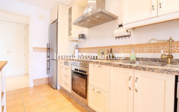 Wiederverkauf - Wohnung - Marbella - La Mairena