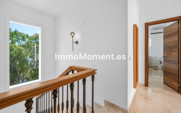 Wiederverkauf - Freistehende Villa - Marbella - Nueva Andalucía