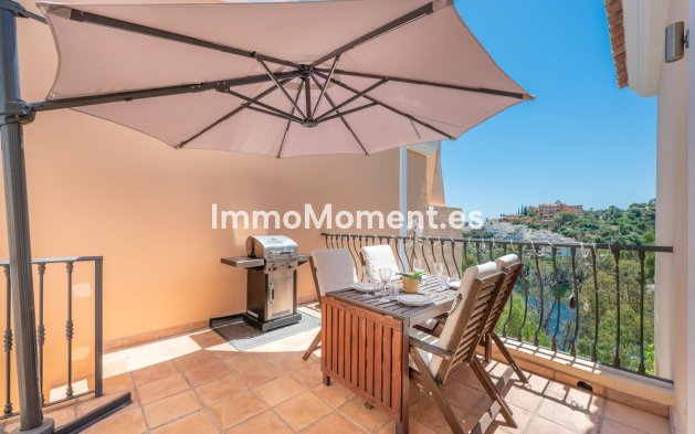 Wiederverkauf - Freistehende Villa - Marbella - Nueva Andalucía
