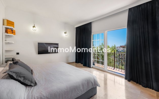 Wiederverkauf - Freistehende Villa - Marbella - Nueva Andalucía