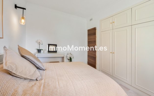 Wiederverkauf - Freistehende Villa - Marbella - Nueva Andalucía