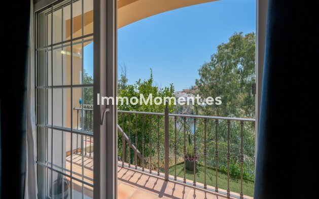Wiederverkauf - Freistehende Villa - Marbella - Nueva Andalucía