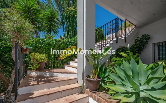 Wiederverkauf - Freistehende Villa - Marbella - Nueva Andalucía
