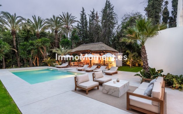 Wiederverkauf - Freistehende Villa - Marbella - Nueva Andalucía