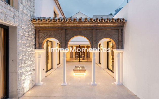 Wiederverkauf - Freistehende Villa - Marbella - Nueva Andalucía