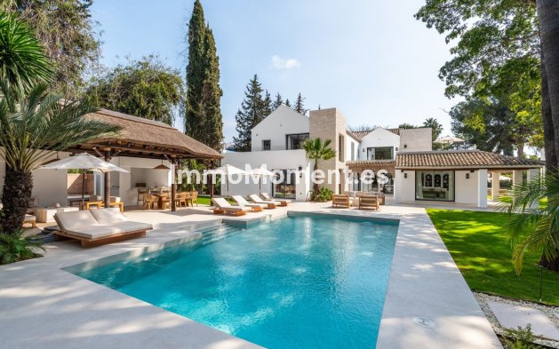 Wiederverkauf - Freistehende Villa - Marbella - Nueva Andalucía