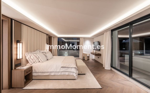 Wiederverkauf - Freistehende Villa - Marbella - Nueva Andalucía
