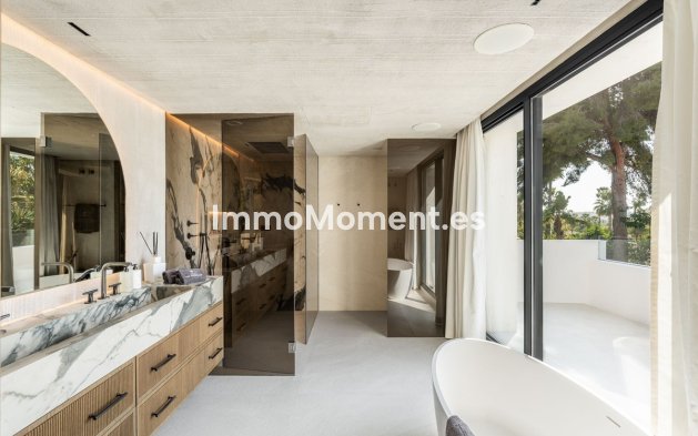 Wiederverkauf - Freistehende Villa - Marbella - Nueva Andalucía