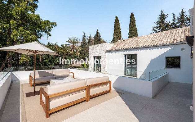 Wiederverkauf - Freistehende Villa - Marbella - Nueva Andalucía