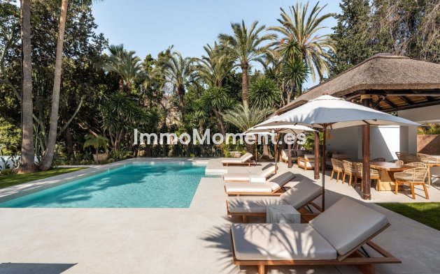 Wiederverkauf - Freistehende Villa - Marbella - Nueva Andalucía