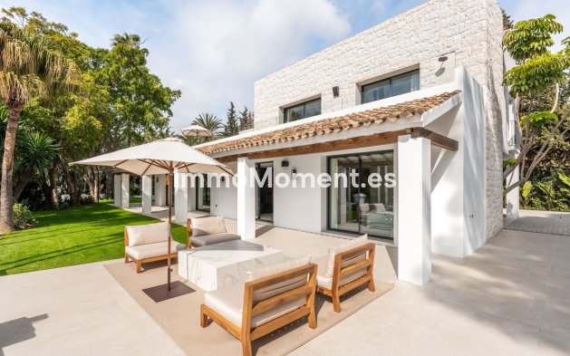 Wiederverkauf - Freistehende Villa - Marbella - Nueva Andalucía