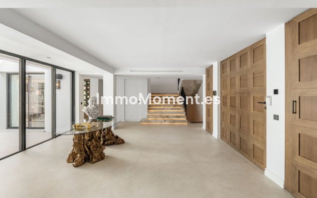 Wiederverkauf - Freistehende Villa - Marbella - Nueva Andalucía