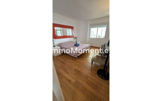 Wiederverkauf - Wohnung - Marbella - Nueva Andalucía