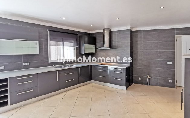 Wiederverkauf - Freistehende Villa - Benalmadena - Benalmadena Centro