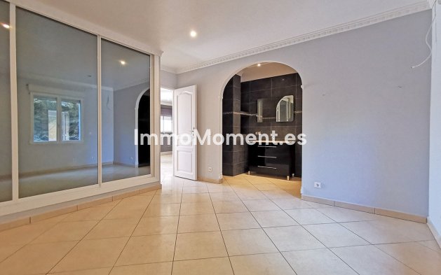 Wiederverkauf - Freistehende Villa - Benalmadena - Benalmadena Centro