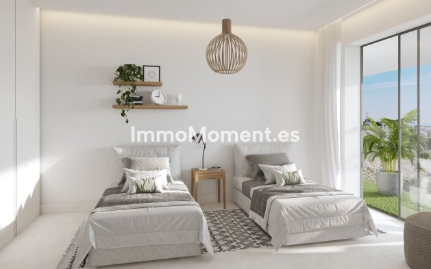 Obra nueva - Villa independiente - Fuengirola
