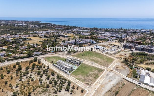 Nieuwbouw - Rijtjeshuis - Estepona  - Estepona