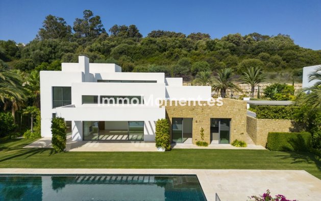 Obra nueva - Villa independiente - Casares