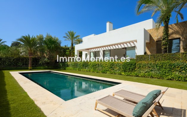 Obra nueva - Villa independiente - Casares