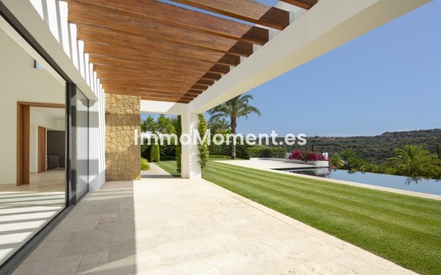 Obra nueva - Villa independiente - Casares
