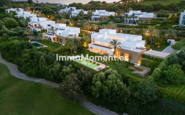 Obra nueva - Villa independiente - Casares
