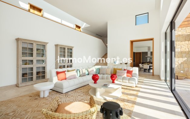 Obra nueva - Villa independiente - Casares