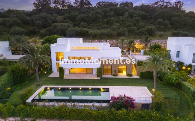 Obra nueva - Villa independiente - Casares