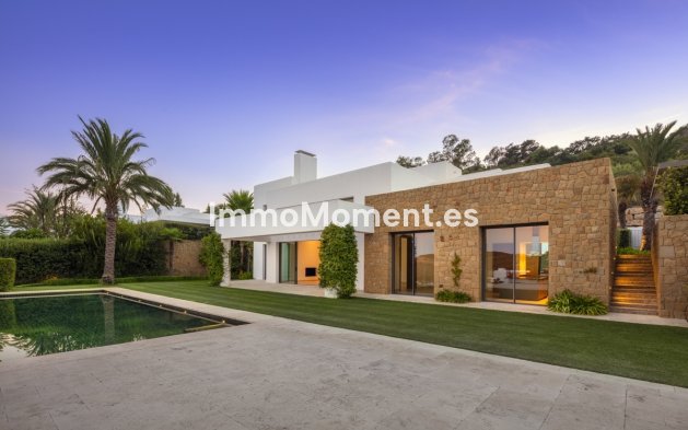 Obra nueva - Villa independiente - Casares