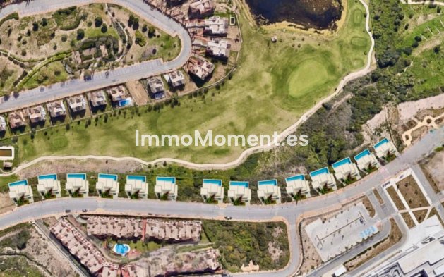 Obra nueva - Villa independiente - Estepona  - Estepona
