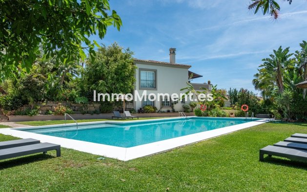 Wiederverkauf - Freistehende Villa - Marbella - Nueva Andalucía