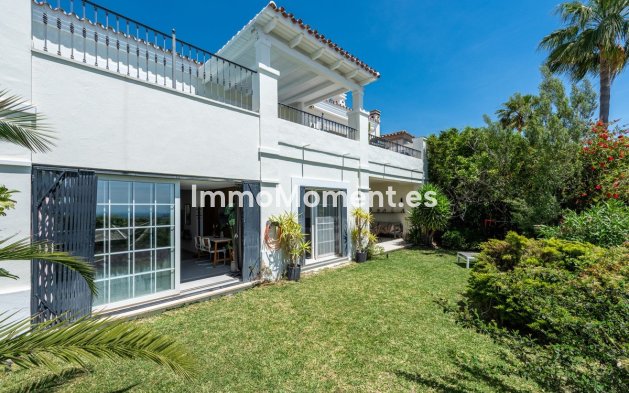 Wiederverkauf - Freistehende Villa - Marbella - Nueva Andalucía