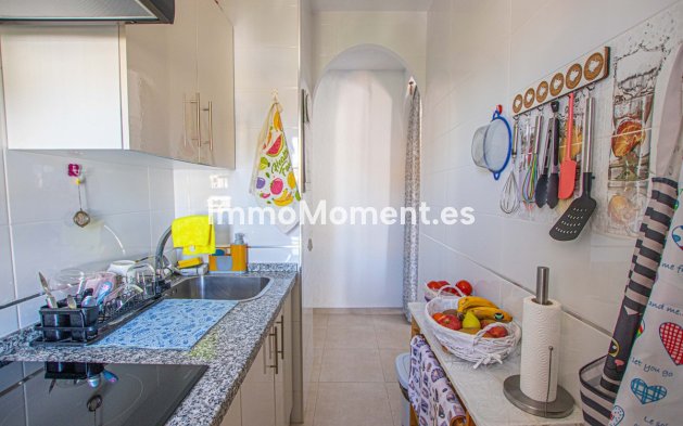 Resale - Apartment - Benalmadena - Benalmadena Centro
