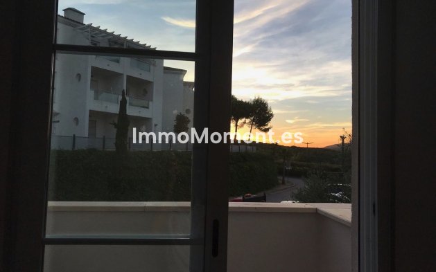 Resale - Apartment - Manilva - Punta Chullera