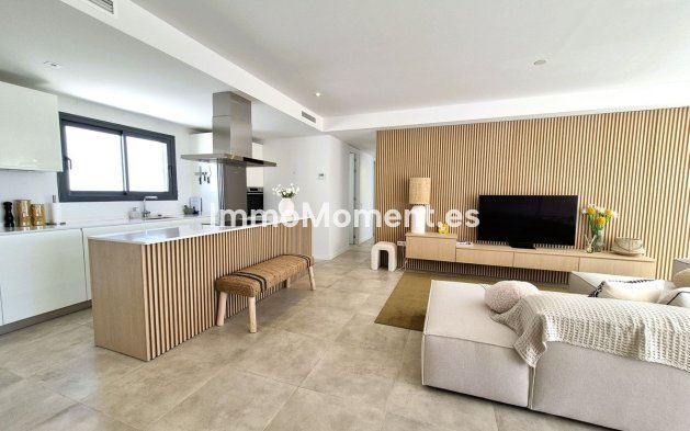 Revente - Appartement - Estepona  - Estepona Centro