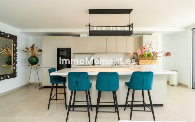Resale - Apartment - Benalmadena - Torrequebrada