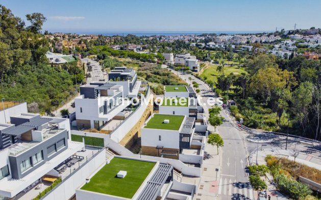Bestaande woning - Vrijstaande villa - Estepona  - Estepona Centro