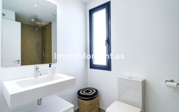 Bestaande woning - Vrijstaande villa - Estepona  - Estepona Centro
